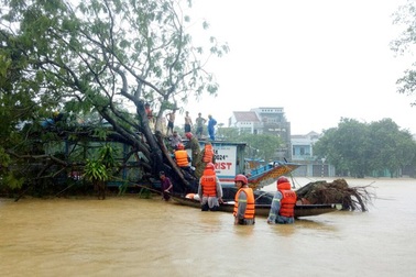 Bộ TN-MT: Cảnh báo sớm, chi tiết các đợt mưa lũ lớn