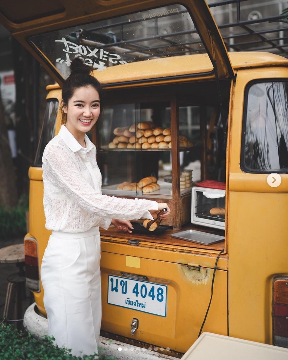 Ngắm vẻ đẹp ngọt ngào của hoa khôi làng cầu lông Thái Lan - 16 Ngắm vẻ đẹp ngọt ngào của hoa khôi làng cầu lông Thái Lan - 16