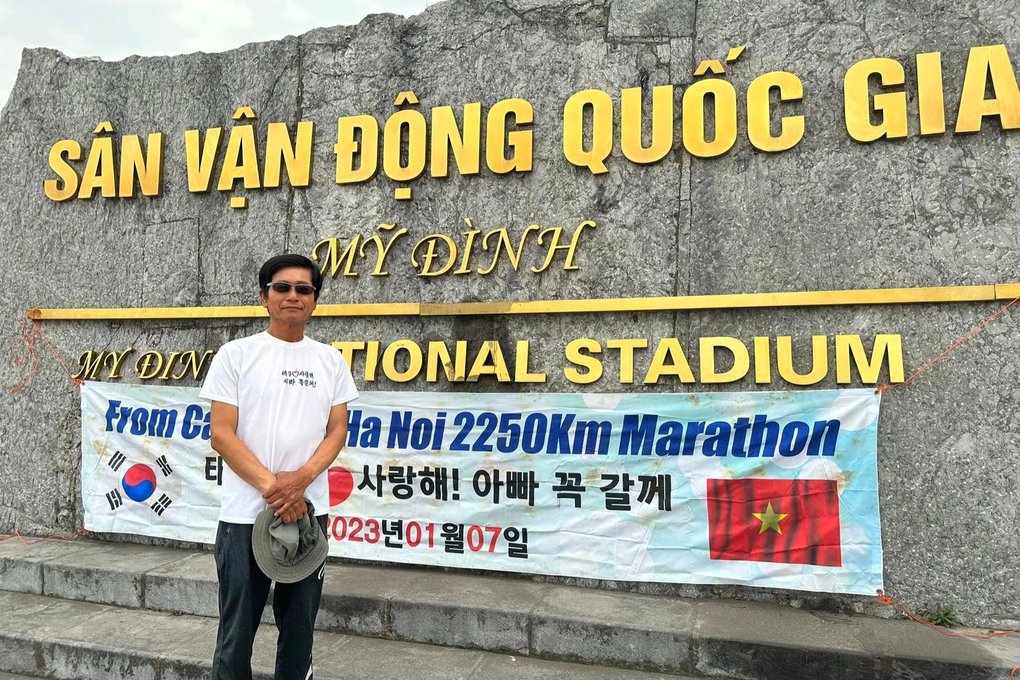 Lý do xúc động khiến người đàn ông Hàn Quốc 55 tuổi chạy một vòng Việt Nam - 5 Lý do xúc động khiến người đàn ông Hàn Quốc 55 tuổi chạy một vòng Việt Nam - 5