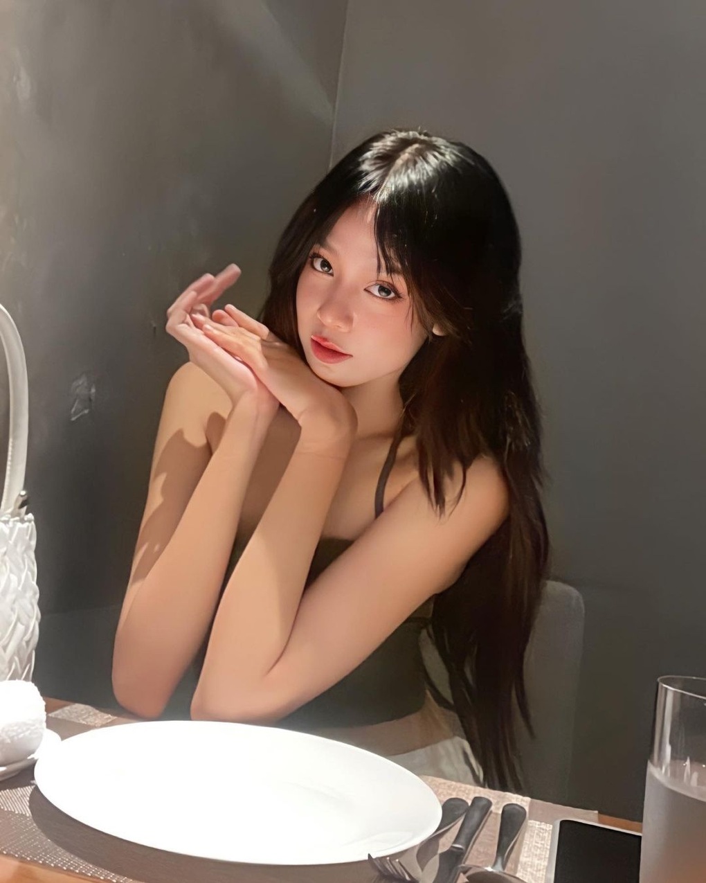 Nhan sắc đời thường Hoa hậu Thanh Thủy: Từ bị chê lưng gù đến 3 vòng sexy - 15 Nhan sắc đời thường Hoa hậu Thanh Thủy: Từ bị chê lưng gù đến 3 vòng sexy - 15