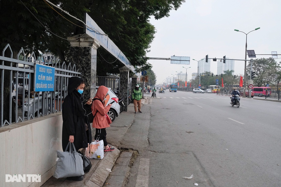 Đường vành đai 3 ùn tắc khi người dân đổ về Hà Nội trong ngày cuối nghỉ Tết - 17 Đường vành đai 3 ùn tắc khi người dân đổ về Hà Nội trong ngày cuối nghỉ Tết - 17