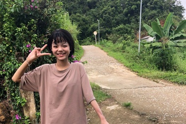 Cô bé 15 tuổi giữ được chân sau điều trị ung thư xương