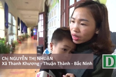 Hàng ngàn học sinh đến trường mầm non xét nghiệm sán lợn