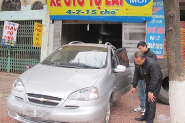 Thuê xe tự lái dịp Tết: Tung chiêu moi tiền khách hàng