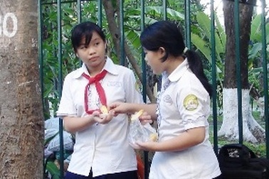 Cấm trường học nhận hoa hồng từ phần ăn HS