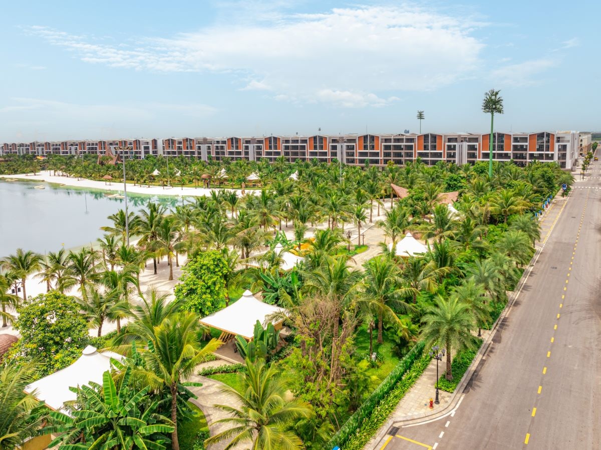 ជីវិតក្នុងអនុផ្នែក Paradise Bay: ការសម្រាកប្រចាំថ្ងៃ - ៣ Cuộc sống tại phân khu Vịnh Thiên Đường: Nghỉ dưỡng mỗi ngày - 3