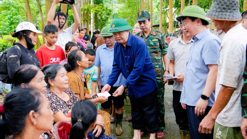 40 năm đổi mới đưa đất nước bứt phá, người dân hưởng thành quả phát triển