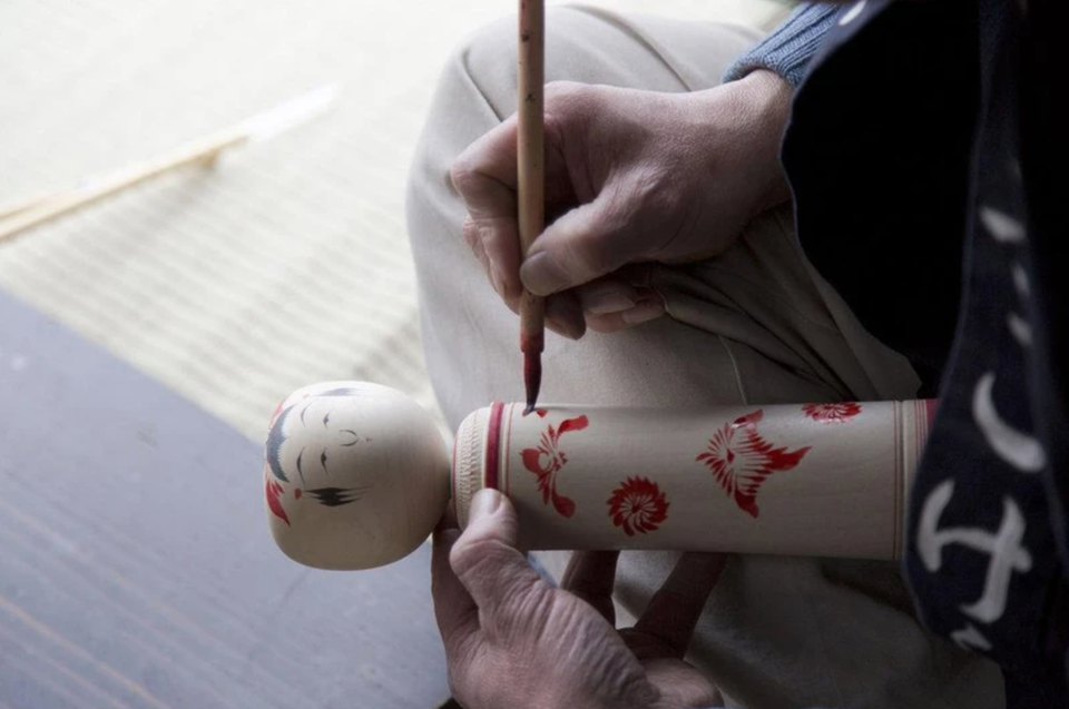 Thăm làng nghề truyền thống, tự vẽ búp bê gỗ Kokeshi - 5 Thăm làng nghề truyền thống, tự vẽ búp bê gỗ Kokeshi - 5