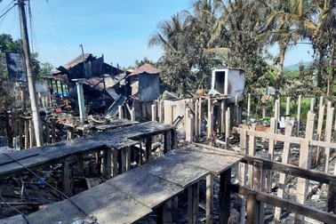 An Giang: Hỏa hoạn lúc rạng sáng, thiêu rụi 7 căn nhà