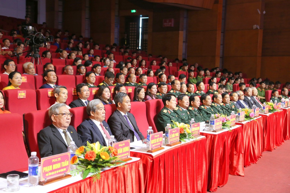 Kỷ niệm 100 năm Ngày sinh Đại tướng Đoàn Khuê - 2 Kỷ niệm 100 năm Ngày sinh Đại tướng Đoàn Khuê - 2
