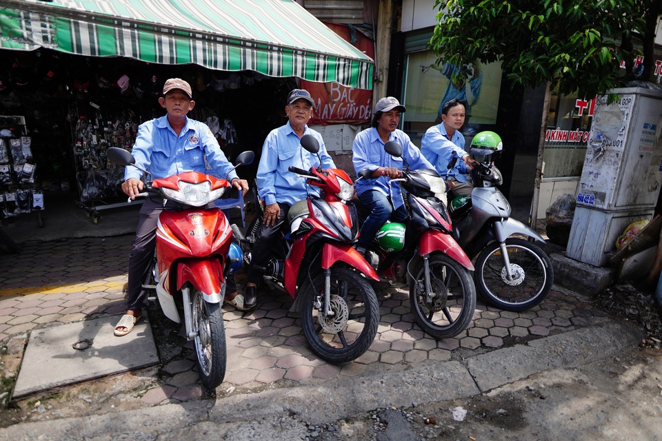110 thành viên nghiệp đoàn xe ôm được học võ, tham gia BHXH - 1 110 thành viên nghiệp đoàn xe ôm được học võ, tham gia BHXH - 1
