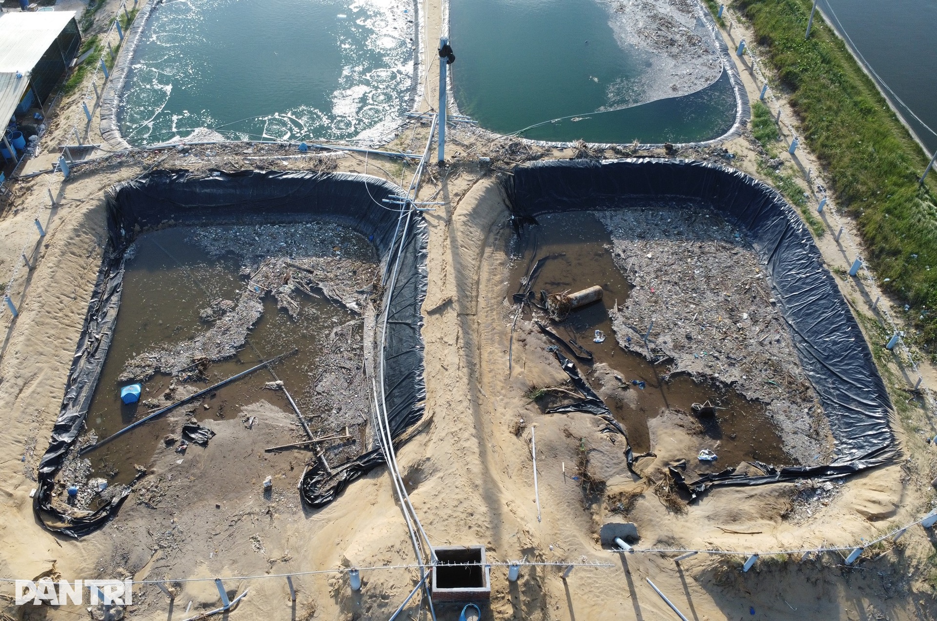 Ngư dân thất thần sau bão Kalmaegi: Trắng tay rồi, tan nát hết! - 10