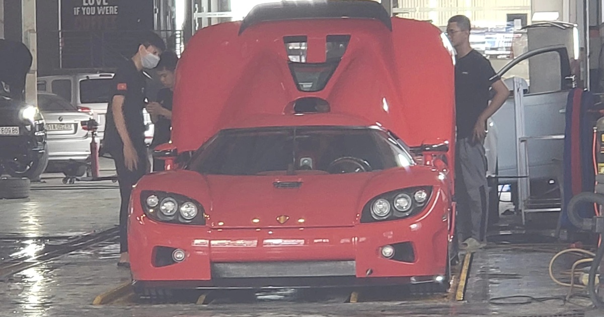 Siêu xe Koenigsegg CCX triệu USD của đại gia Hải Phòng xuất hiện tại TPHCM  | Báo Dân trí