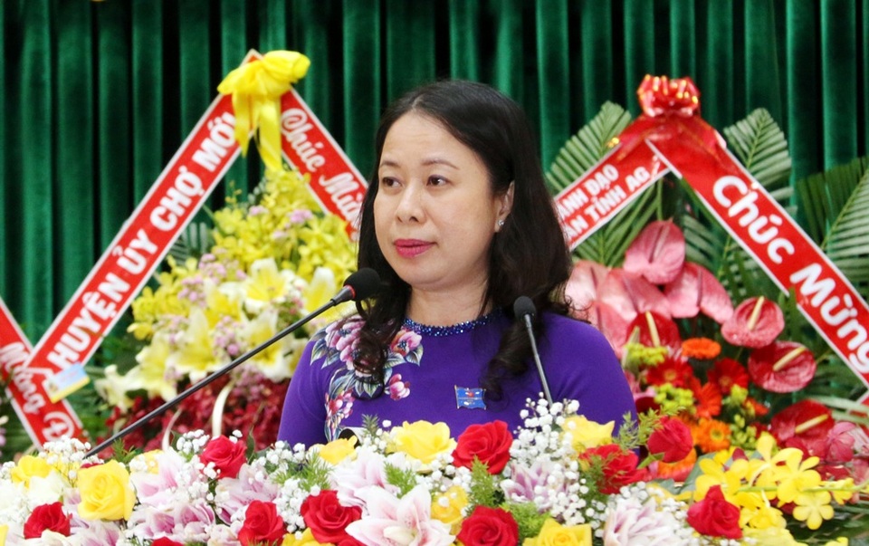 An Giang: Công an phải tăng cường bảo vệ Tổ quốc, giữ gìn an ninh trật tự - 3 An Giang: Công an phải tăng cường bảo vệ Tổ quốc, giữ gìn an ninh trật tự - 3