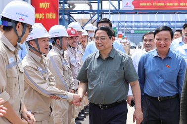 Thủ tướng cảm ơn người dân nhường đất giúp hồi sinh dự án "treo"