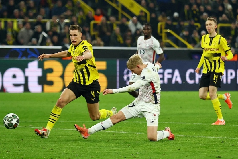 Dorrtmund thi đấu bạc nhược, đánh mất lợi thế sân nhà tại Champions League