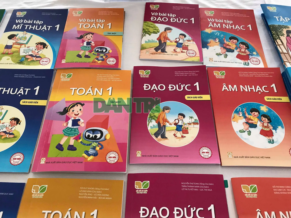 Vụ “NXB chi thù lao cho Sở”, GS Đào Trọng Thi: “Cần có quy định ngăn chặn tiêu cực trong quá trình lựa chọn sách” - 3 Vụ “NXB chi thù lao cho Sở”, GS Đào Trọng Thi: “Cần có quy định ngăn chặn tiêu cực trong quá trình lựa chọn sách” - 3
