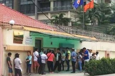 Thi hài người tự sát trong Đại sứ quán Việt Nam tại Malaysia được đưa về nước