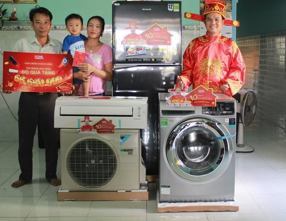 Home Credit mang Tết sung túc đến nhiều gia đình Việt - 2 Home Credit mang Tết sung túc đến nhiều gia đình Việt - 2