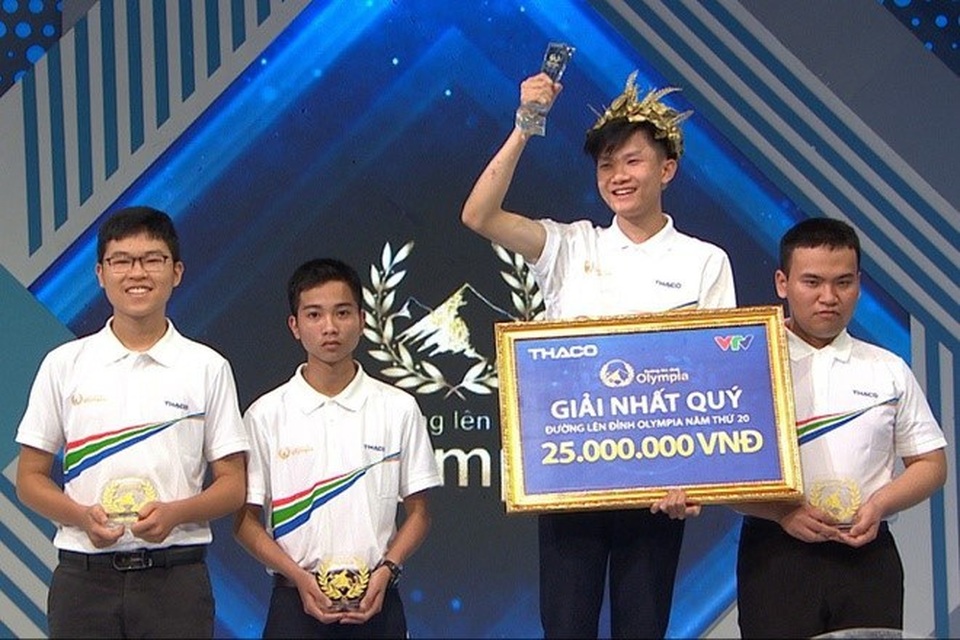 Nam sinh Đắk Lắk vào chung kết năm Olympia: “Em sẽ cố gắng hết khả năng!” - 3 Nam sinh Đắk Lắk vào chung kết năm Olympia: “Em sẽ cố gắng hết khả năng!” - 3