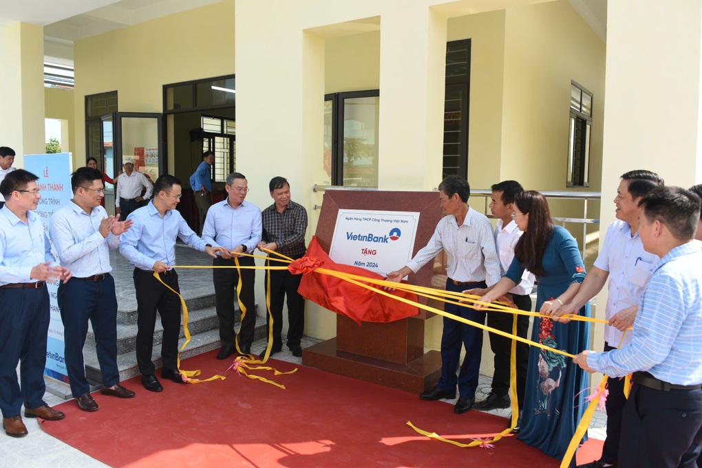 Vietinbank đồng hành cùng Bộ Công an tôn vinh lực lượng công an cơ sở - 1 Vietinbank đồng hành cùng Bộ Công an tôn vinh lực lượng công an cơ sở - 1