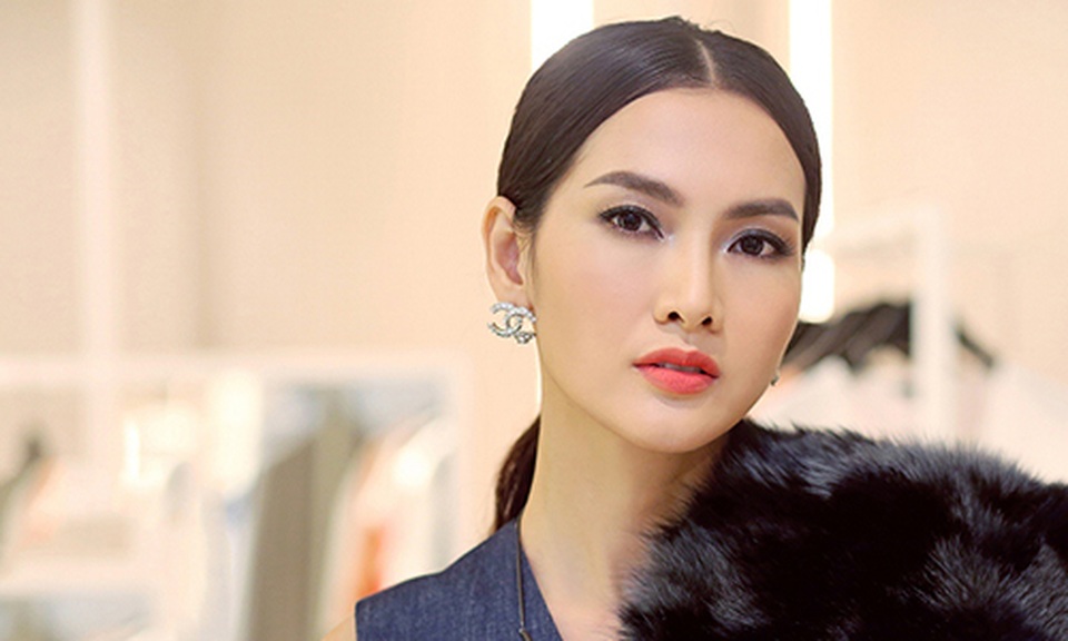 Dàn sao phản ứng chuyện ùn ùn tiếp tế cả tivi, tủ lạnh vào khu cách ly - 4 Dàn sao phản ứng chuyện ùn ùn tiếp tế cả tivi, tủ lạnh vào khu cách ly - 4