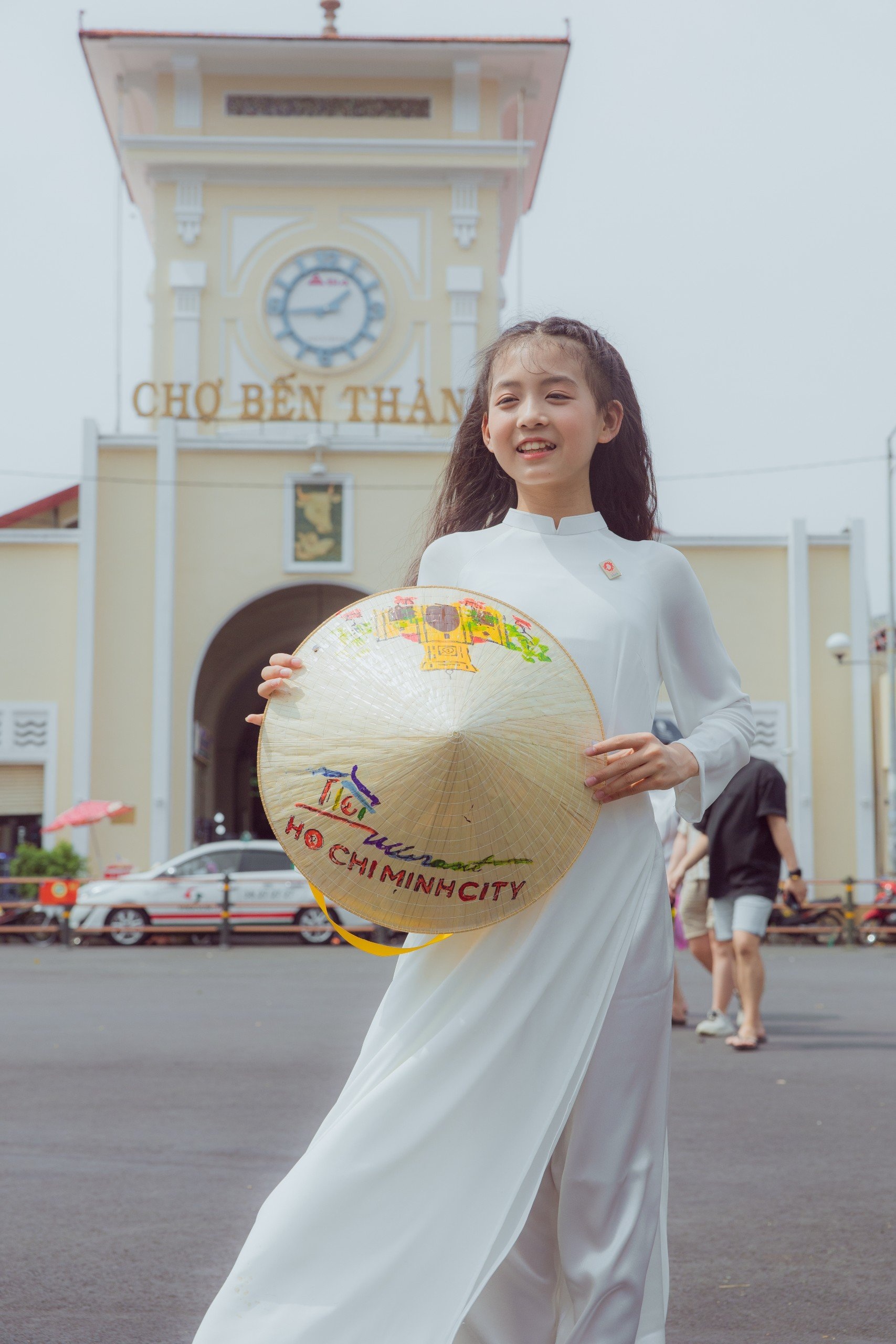 Chuyện ít biết về cô bé Hà Nội 12 tuổi hát nhạc đỏ với bà hút 46 triệu view - 9