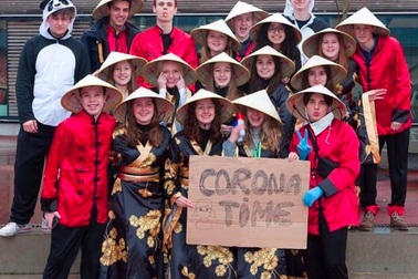 Dân mạng phẫn nộ với hình ảnh hóa trang xem thường người châu Á