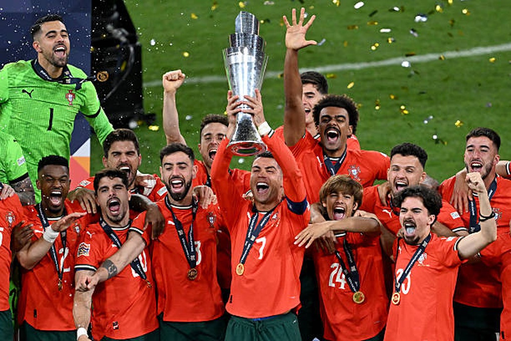 Cristiano Ronaldo muốn cùng Bồ Đào Nha vô địch World Cup 2026 - 2 Cristiano Ronaldo muốn cùng Bồ Đào Nha vô địch World Cup 2026 - 2