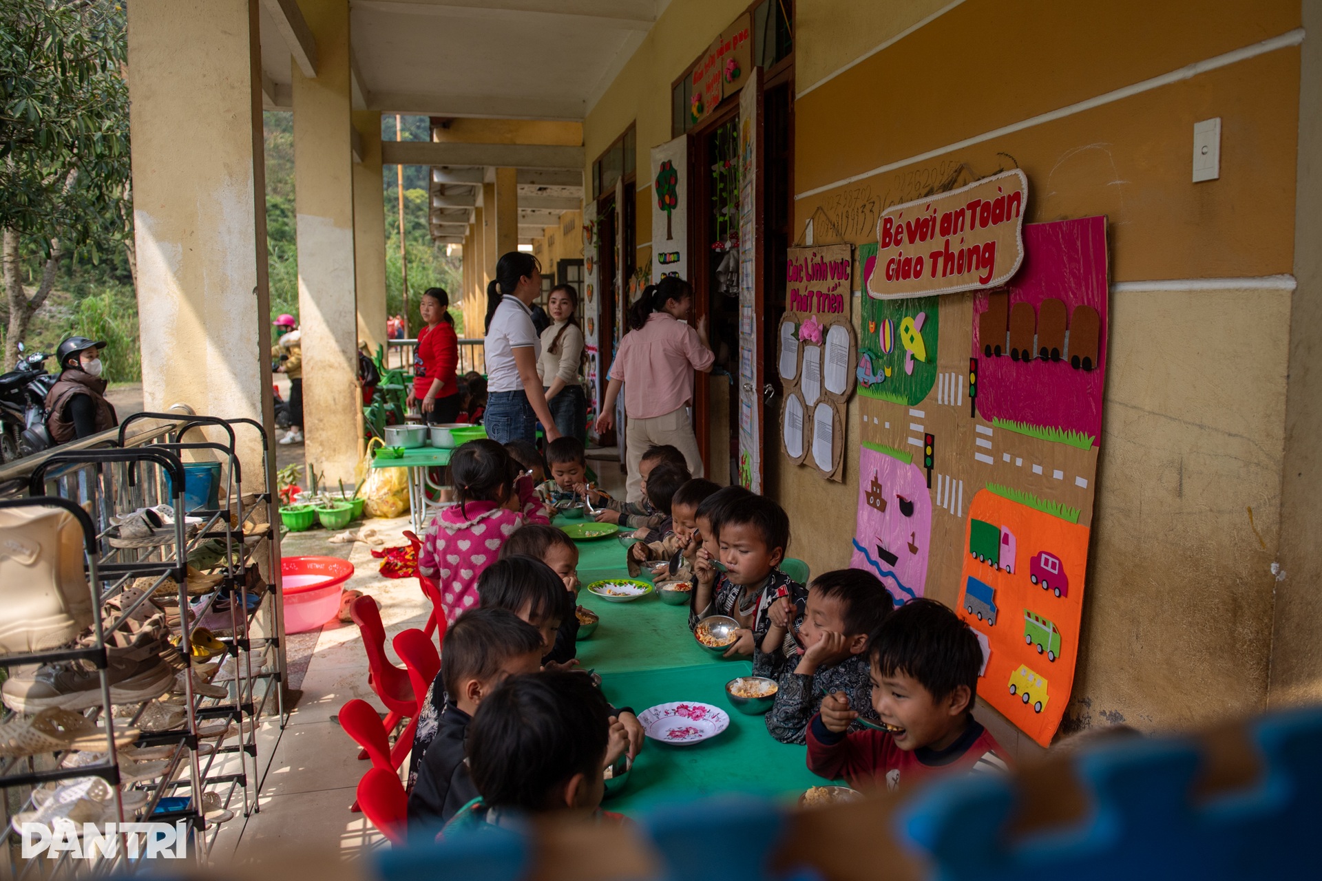 Khởi công điểm trường Nặm Pục, thắp sáng tương lai trẻ em vùng cao - 16 Khởi công điểm trường Nặm Pục, thắp sáng tương lai trẻ em vùng cao - 16