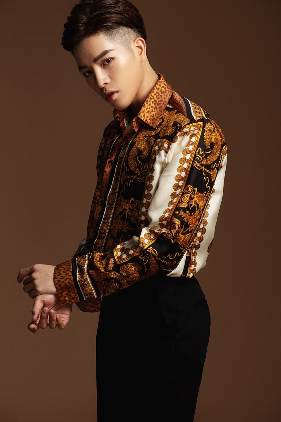 Hoàng Thùy Linh “đối đầu” Rapper Binz - 5 Hoàng Thùy Linh “đối đầu” Rapper Binz - 5