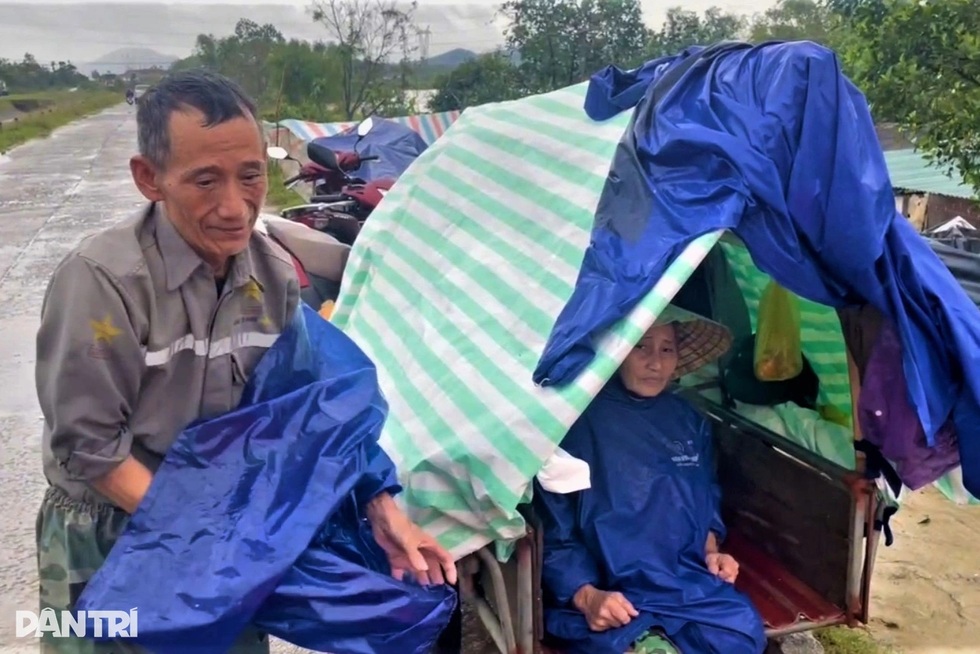 Ba tháng 2 cơn bão dữ dội và một trận lụt lớn, người dân giúp nhau vượt khó - 2 Ba tháng 2 cơn bão dữ dội và một trận lụt lớn, người dân giúp nhau vượt khó - 2