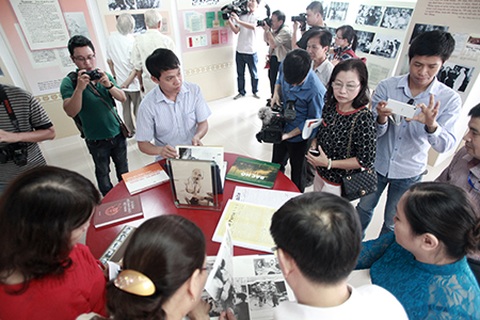 Nhiều tư liệu quý giá về Chủ tịch Hồ Chí Minh lần đầu được công bố