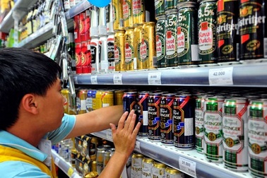 Lo giá tăng sốc, doanh nghiệp bia rượu “xin” lùi thời gian tính thuế mới