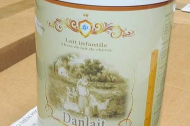 Áp quy chuẩn hàm lượng đạm 34% vào sữa Danlait là không đúng!