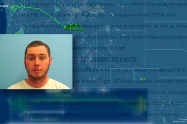 Hành khách nam đánh tiếp viên hàng không và tiểu tiện luôn trên ghế máy bay