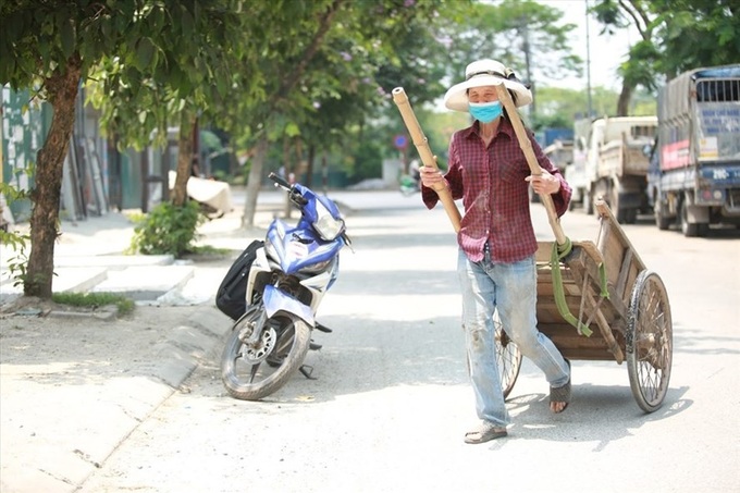 Hà Nội: Hỗ trợ lao động ngoại tỉnh không có nơi cư trú trong thời gian giãn cách xã hội - Ảnh 1.