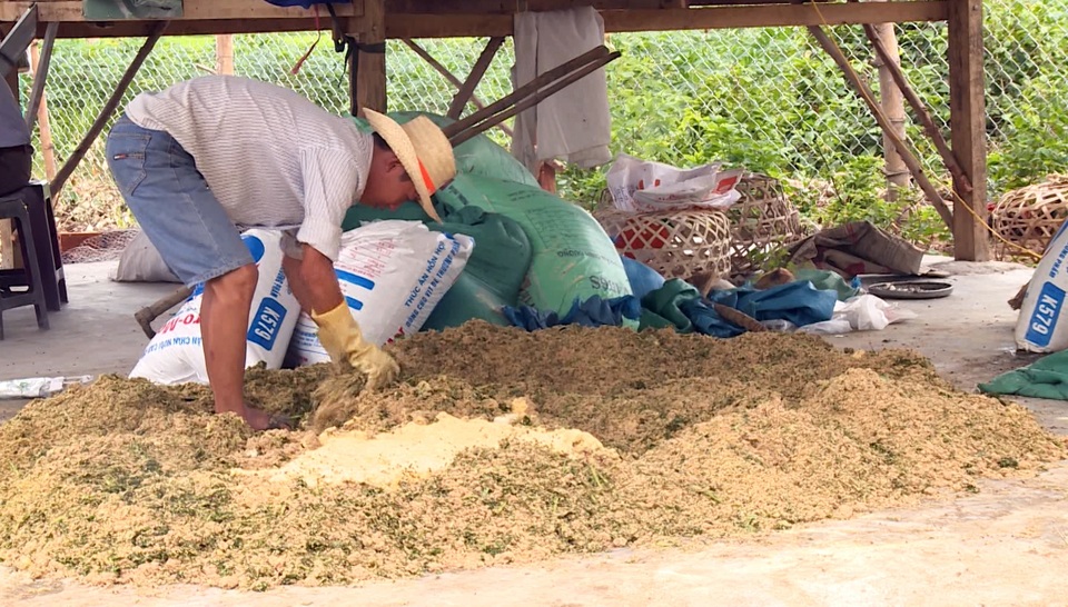 Kéo vịt trời xuống đất kiếm nửa tỷ đồng/năm - 4 Kéo vịt trời xuống đất kiếm nửa tỷ đồng/năm - 4