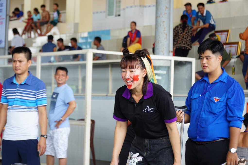 Người đàn ông 21 năm hỗ trợ vận động viên khó khăn: Hãy sống tử tế với đời - 4 Người đàn ông 21 năm hỗ trợ vận động viên khó khăn: Hãy sống tử tế với đời - 4
