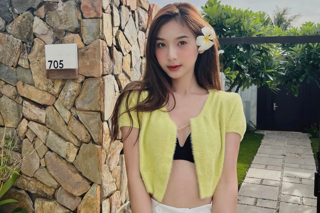 Vẻ đẹp mong manh dễ vỡ của dàn hot girl xứ Nghệ nổi tiếng trên mạng - 5 Vẻ đẹp mong manh dễ vỡ của dàn hot girl xứ Nghệ nổi tiếng trên mạng - 5