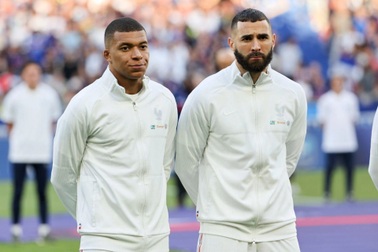 Benzema nêu lý do khiến Mbappe khó khăn tại Real Madrid