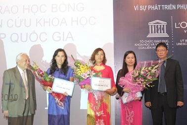 Học bổng nghiên cứu khoa học trị giá 200 triệu đồng