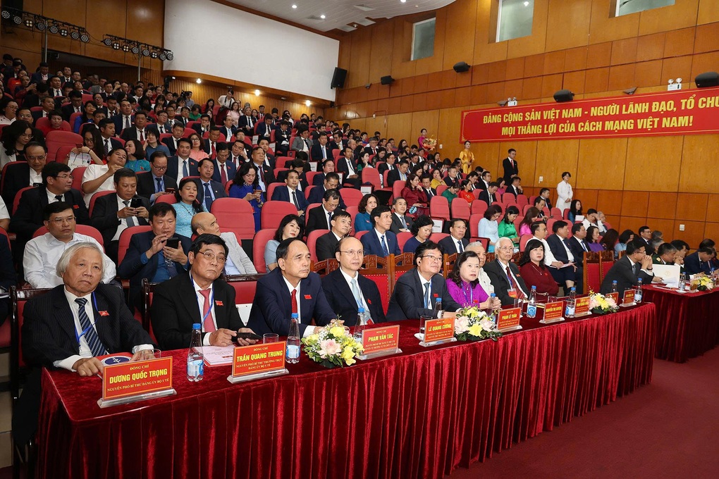 Bộ trưởng Bộ Y tế: Ngành y tế Việt Nam đã có những bước tiến vượt bậc - 1 Bộ trưởng Bộ Y tế: Ngành y tế Việt Nam đã có những bước tiến vượt bậc - 1