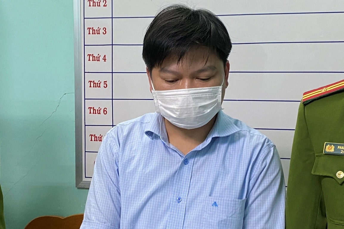 Vụ bắt Giám đốc, Kế toán trưởng CDC Thừa Thiên Huế: Thu giữ nhiều tiền mặt - 3 Vụ bắt Giám đốc, Kế toán trưởng CDC Thừa Thiên Huế: Thu giữ nhiều tiền mặt - 3