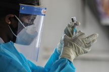 Pfizer công bố "vũ khí" chống siêu biến chủng Omicron hiệu quả