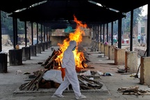 Hơn 2,5 triệu người chết vì Covid-19, thế giới phân phối vắc xin thần tốc