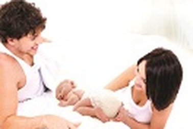 Giảm stress cho vợ chồng trẻ sau khi có con