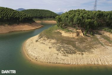 Lần đầu tiên sau hơn 50 năm, thủy điện Thác Bà dừng phát điện