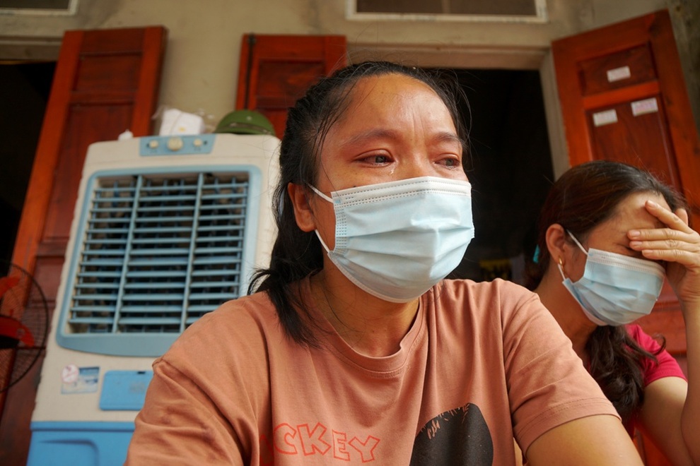 Bé gái mồ côi hét lên gọi mẹ khi chiều về và nỗi ám ảnh sau vụ tai nạn - 4 Bé gái mồ côi hét lên gọi mẹ khi chiều về và nỗi ám ảnh sau vụ tai nạn - 4