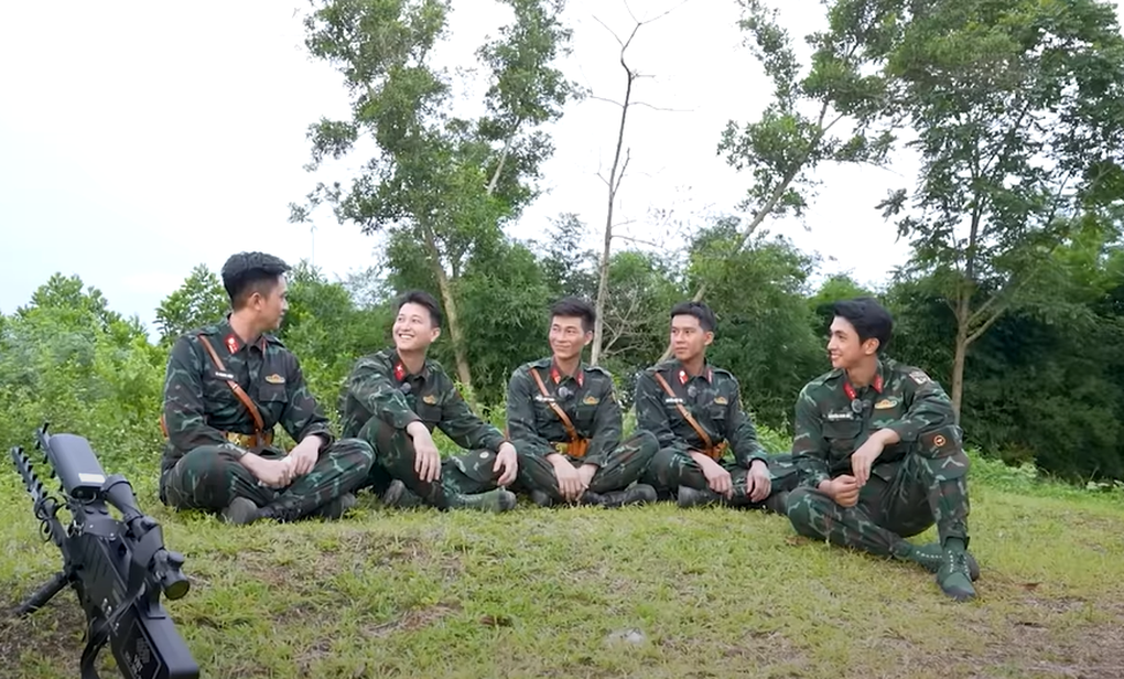 Phản ứng của Thượng úy Lê Hoàng Hiệp trước nhận xét của diễn viên Bình An - 1 Phản ứng của Thượng úy Lê Hoàng Hiệp trước nhận xét của diễn viên Bình An - 1